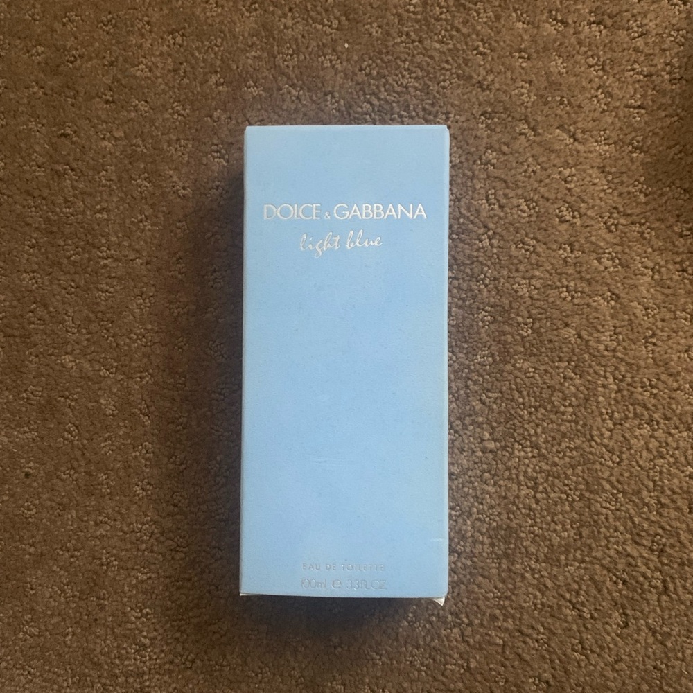 Dolce and Gabbana light blue perfume